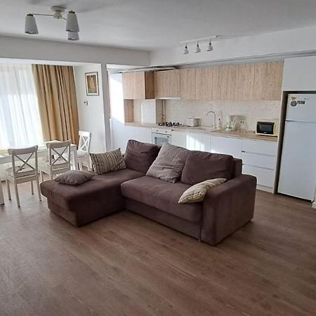 C&Y Zev Apartments Мамая Экстерьер фото