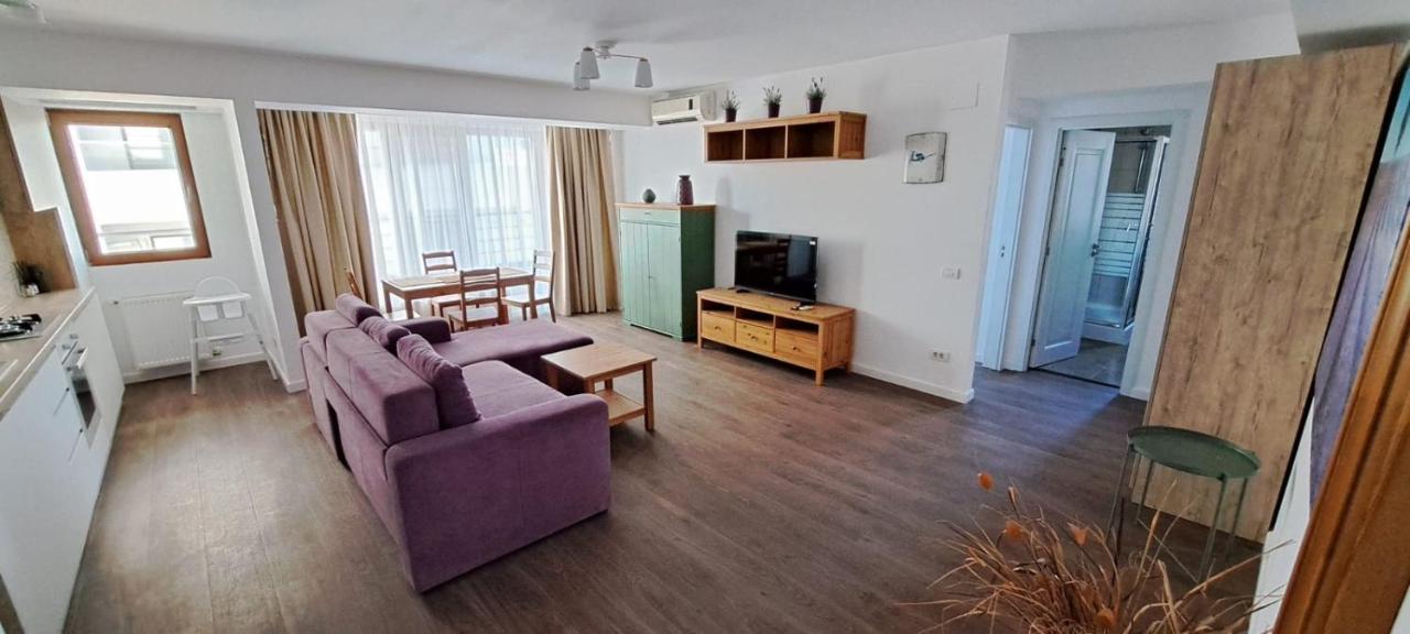C&Y Zev Apartments Мамая Экстерьер фото