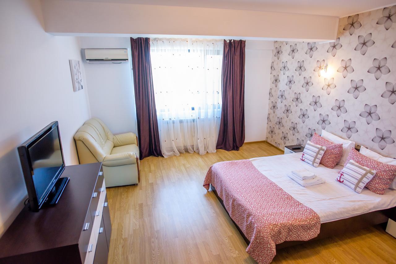 C&Y Zev Apartments Мамая Экстерьер фото