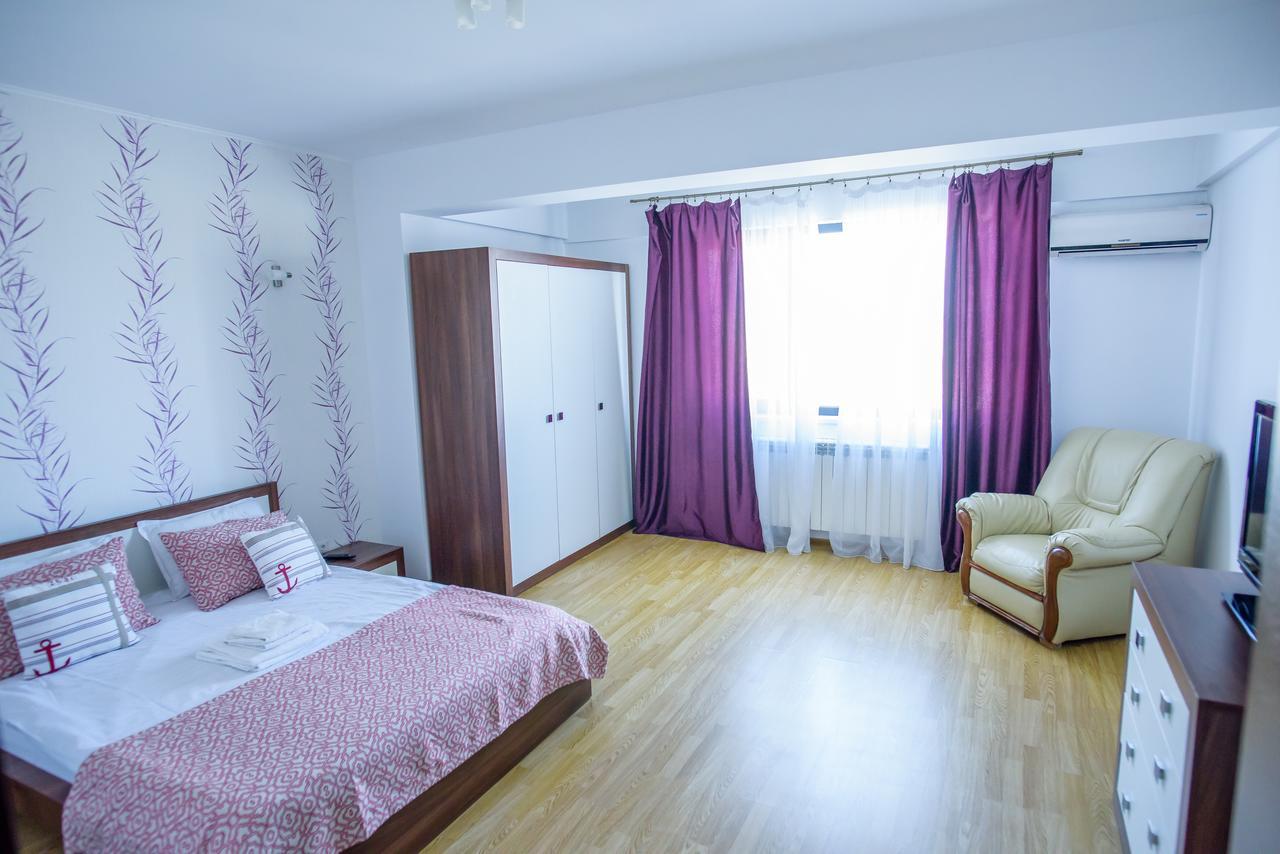 C&Y Zev Apartments Мамая Экстерьер фото